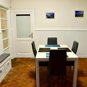 Casta House Apartamento